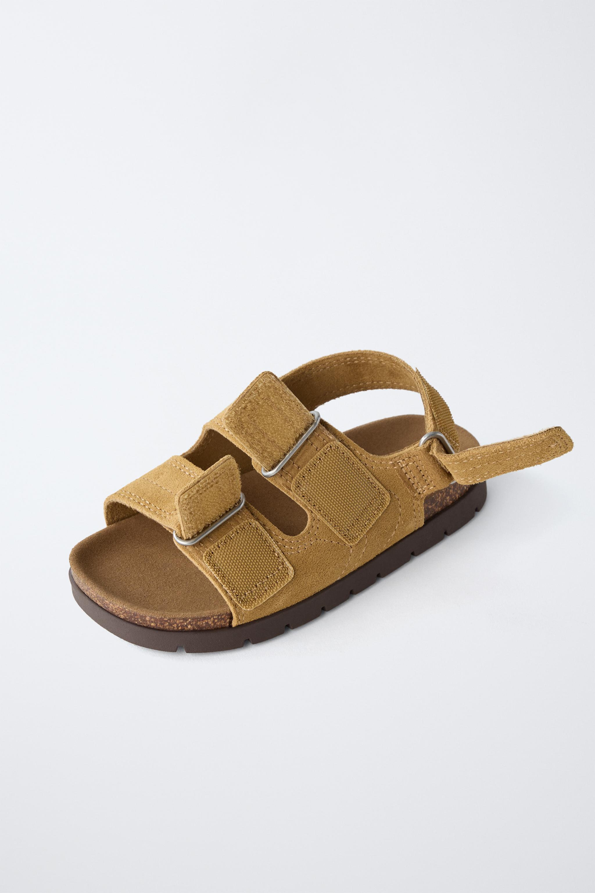 SANDALES EN CUIR