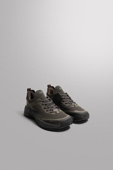 TRAINING TRAINERS - Brown by Zara