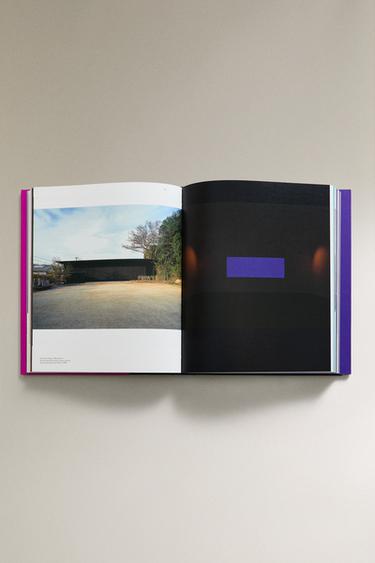 JAMES TURRELL BOOK (ENGLISH) - Fuchsia by Zara - Image 2