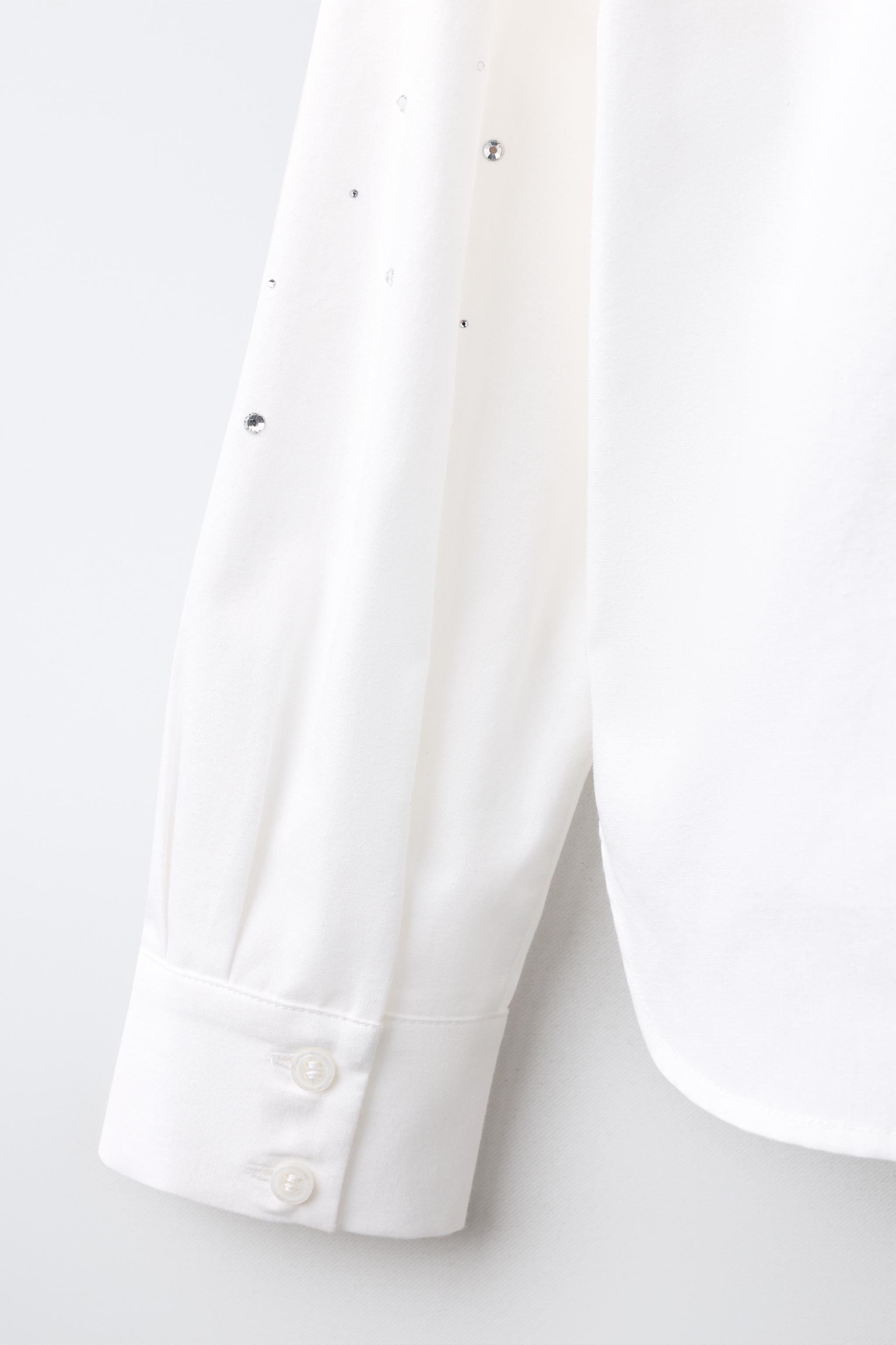 RHINESTONE APPLIQUÉ SHIRT