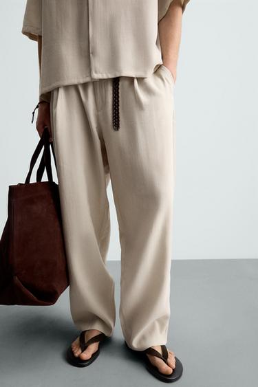 CALÇA FLUIDA COM PREGAS - Bege-claro da Zara