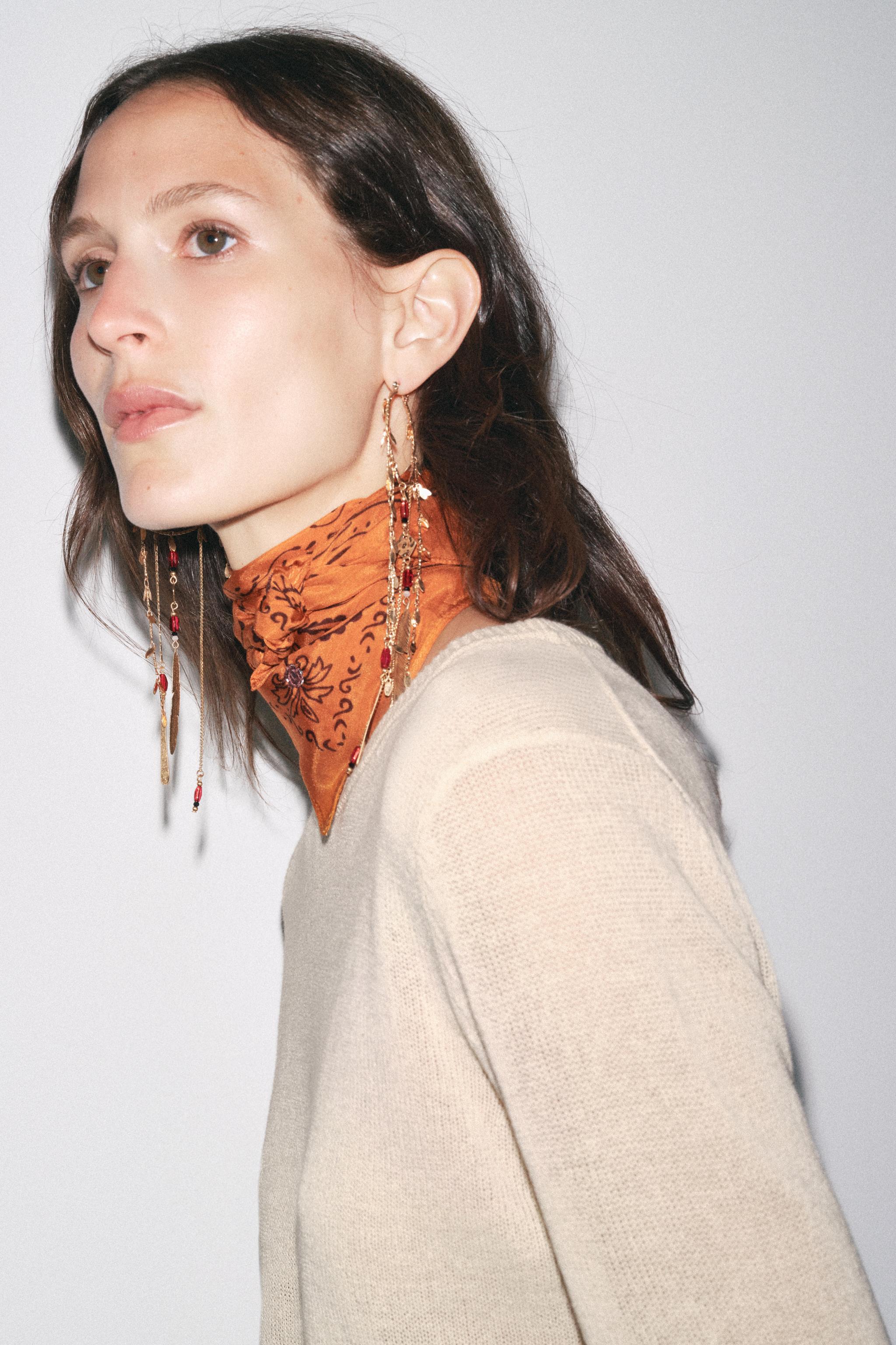 フェザーカスケードピアス - ゴールド | ZARA Japan / 日本