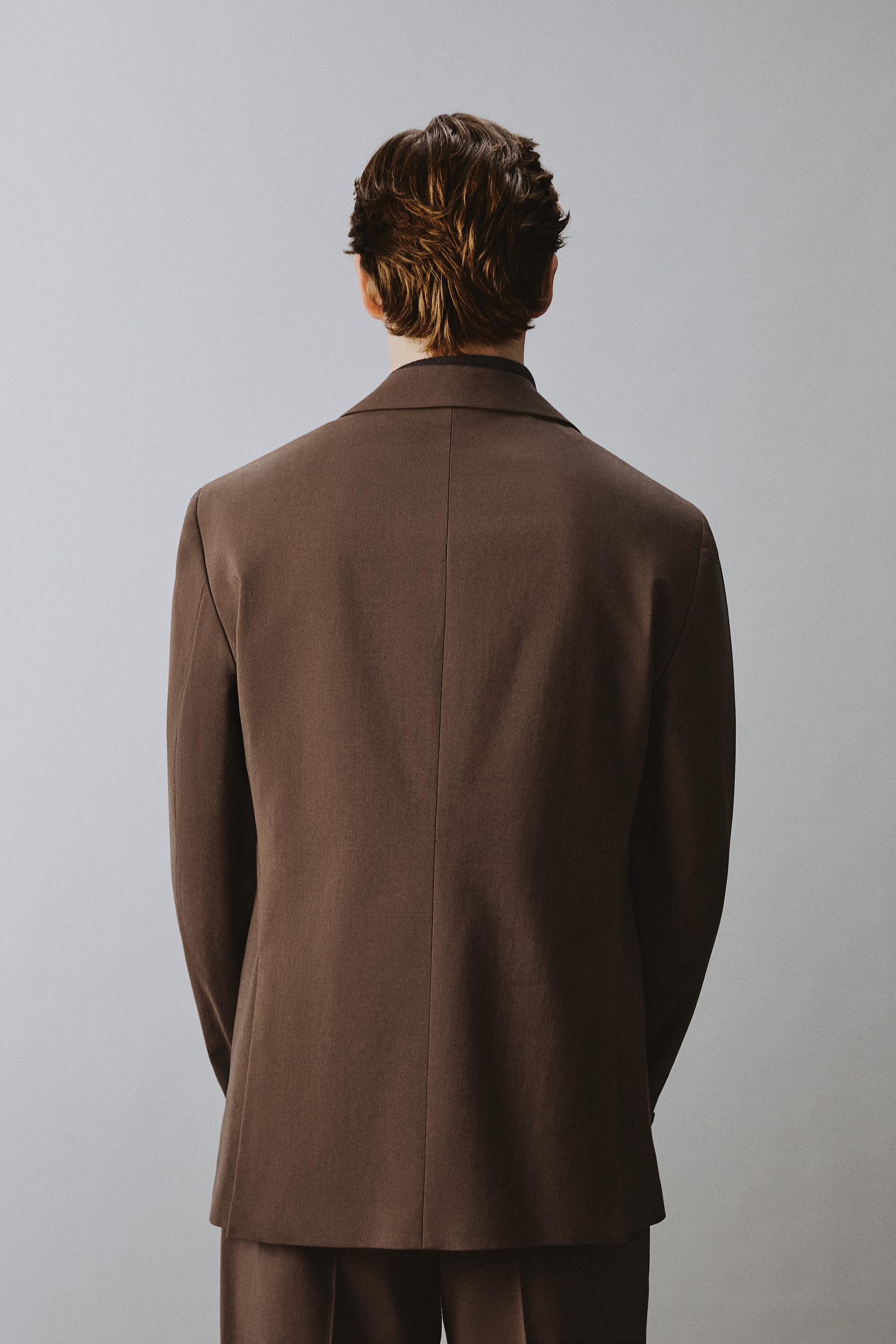 レギュラーフィット スーツブレザー - ブラウン | ZARA Japan / 日本