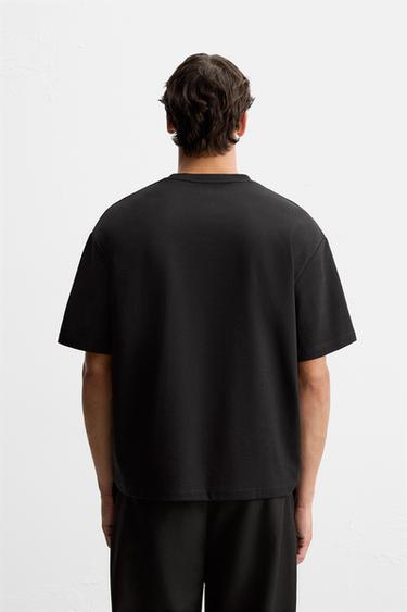 T-SHIRT AVEC INSCRIPTION BRODÉE - Noir de Zara - Image 2