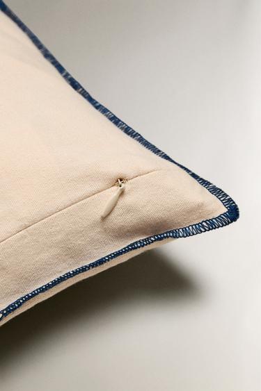 RAMIE CHRISTMAS STARS CUSHION COVER - Ecru by Zara - Image 3