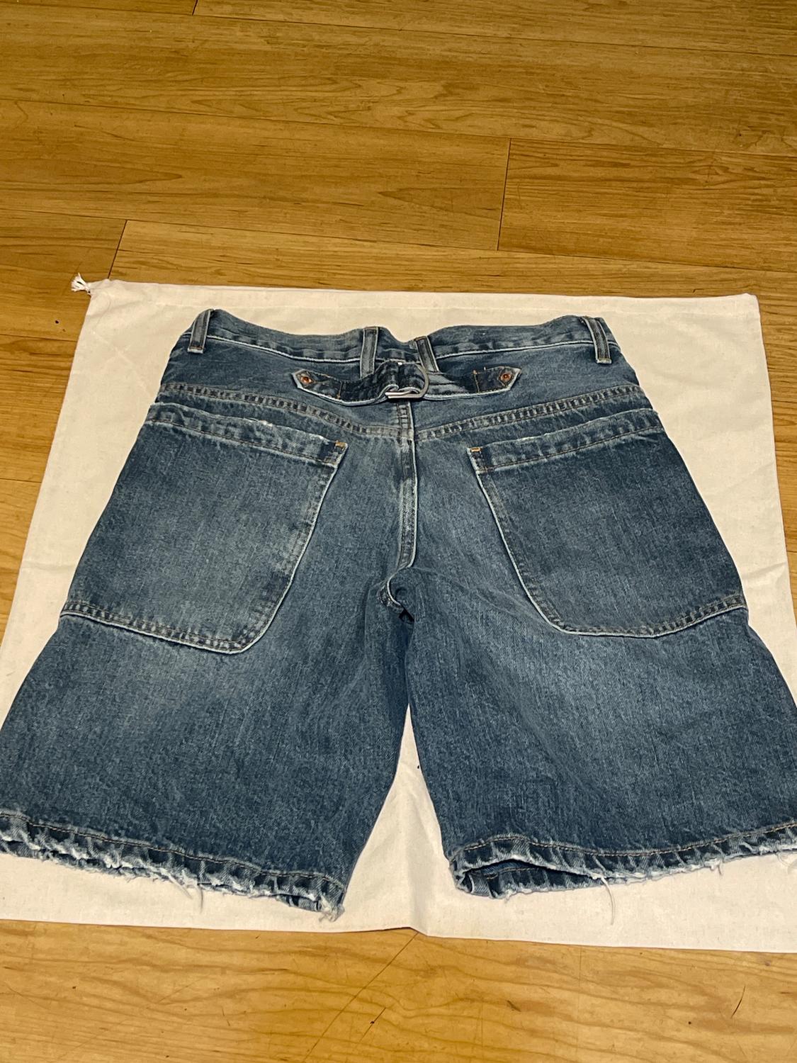 DENIM TRF LOW-RISE BERMUDA SHORTS WITH TAB - Image 2