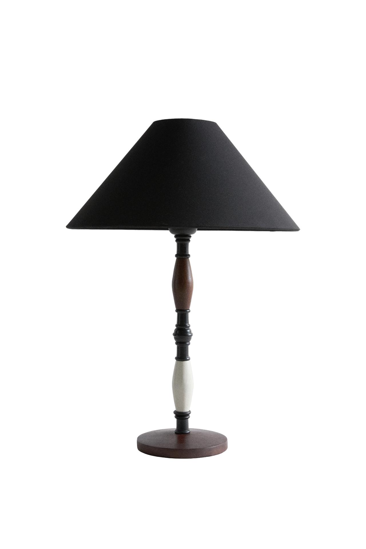 WOOD AND LINEN TABLE LAMP