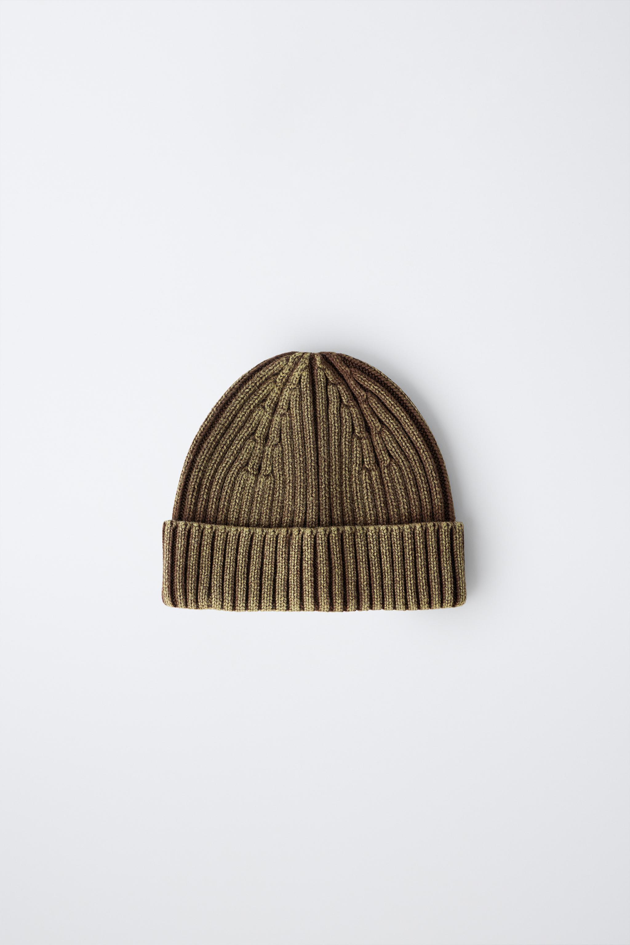 BONNET EN MAILLE À EFFET DÉLAVÉ