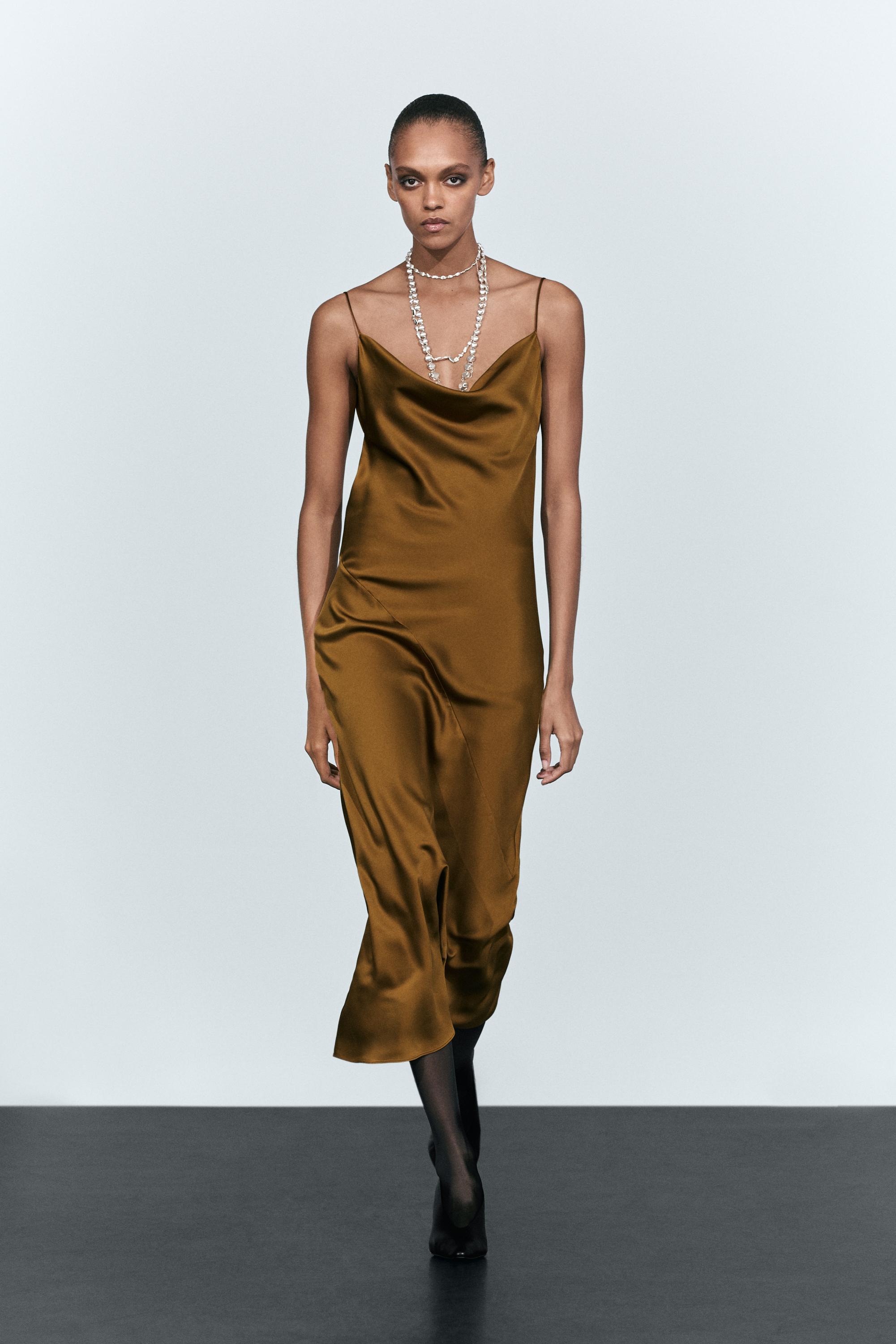 Robe midi fluide satinée