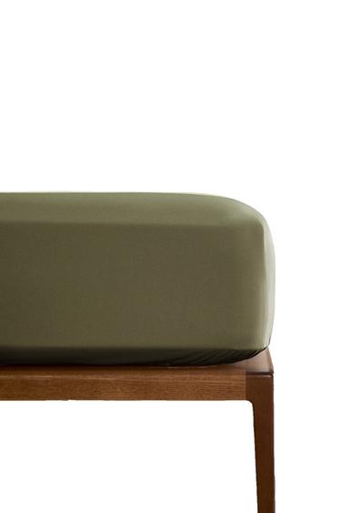 PERCALE FITTED SHEET | 30 CM HIGH (300 THREAD COUNT) - Green by Zara