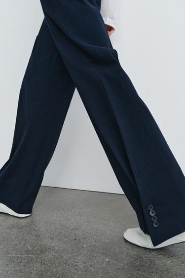PANTALON À RAYURES ET BOUTONS AU BAS ZW COLLECTION - Bleu marine de Zara - Image 1