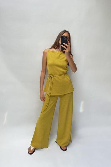 PANTALÓN ANCHO SOFT PIQUÉ - Mostaza de Zara - Imagen 0