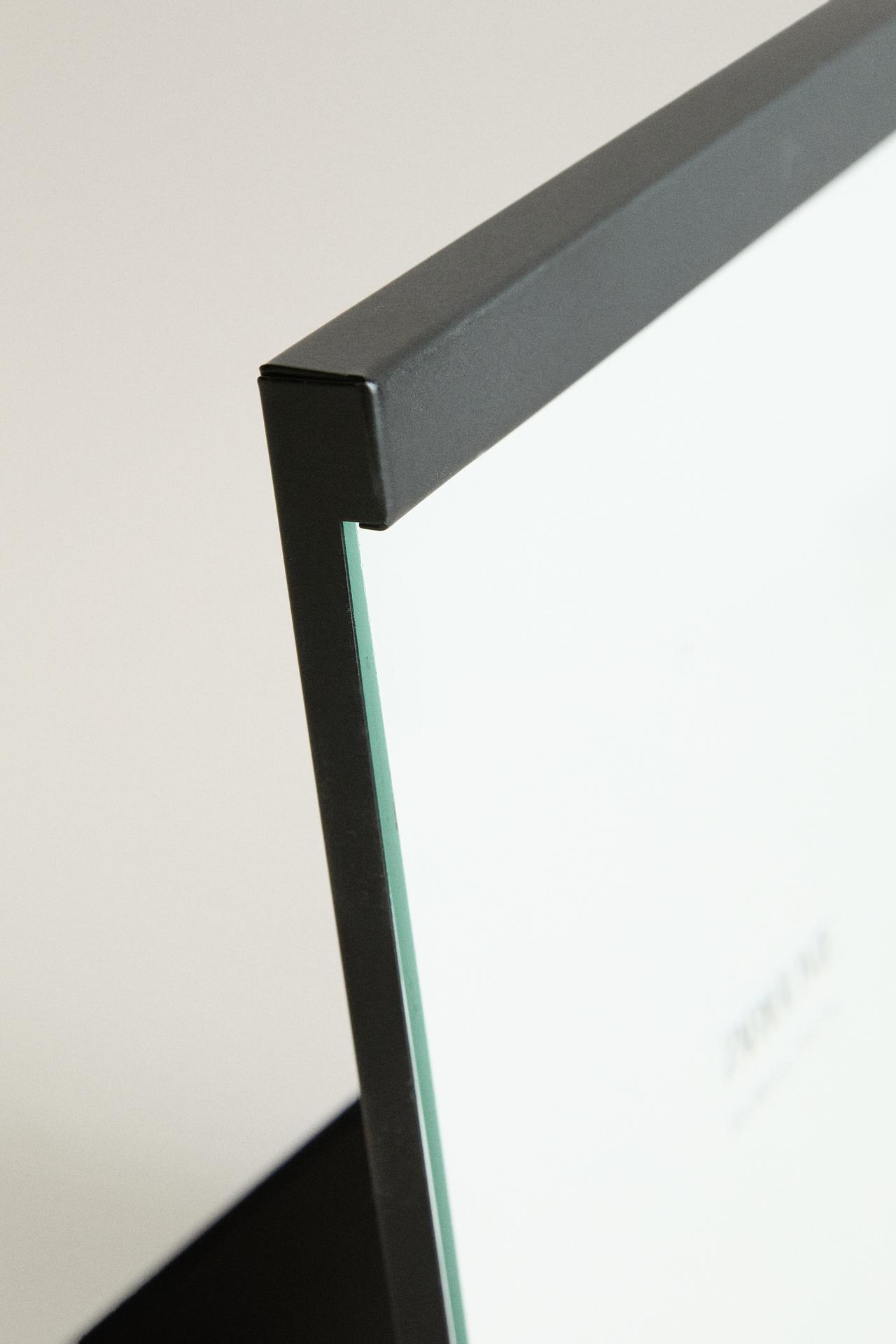 BLACK METAL PICTURE FRAME — Black