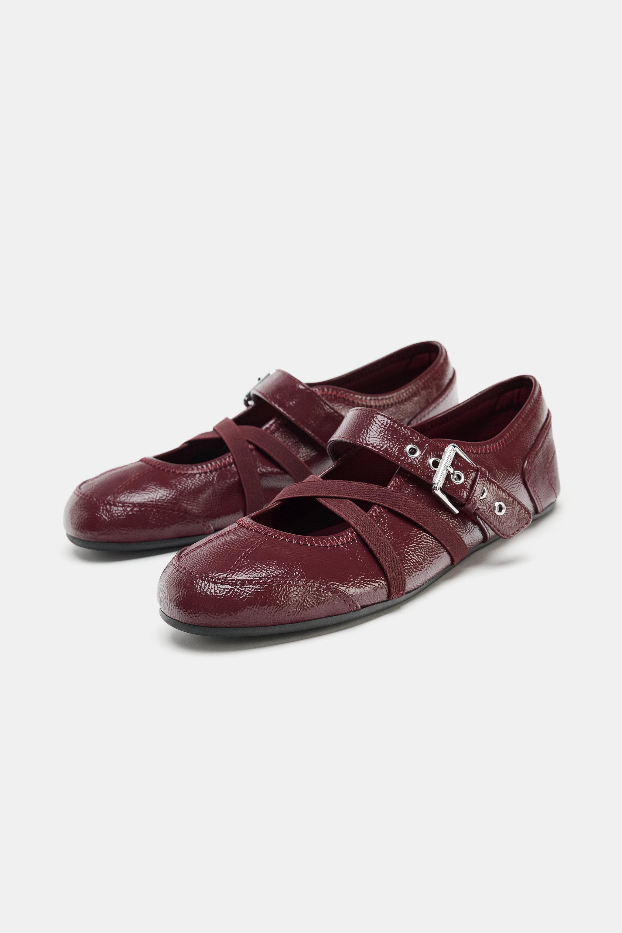 PATENT EFFECT BALLET FLATS WITH BUCKLES