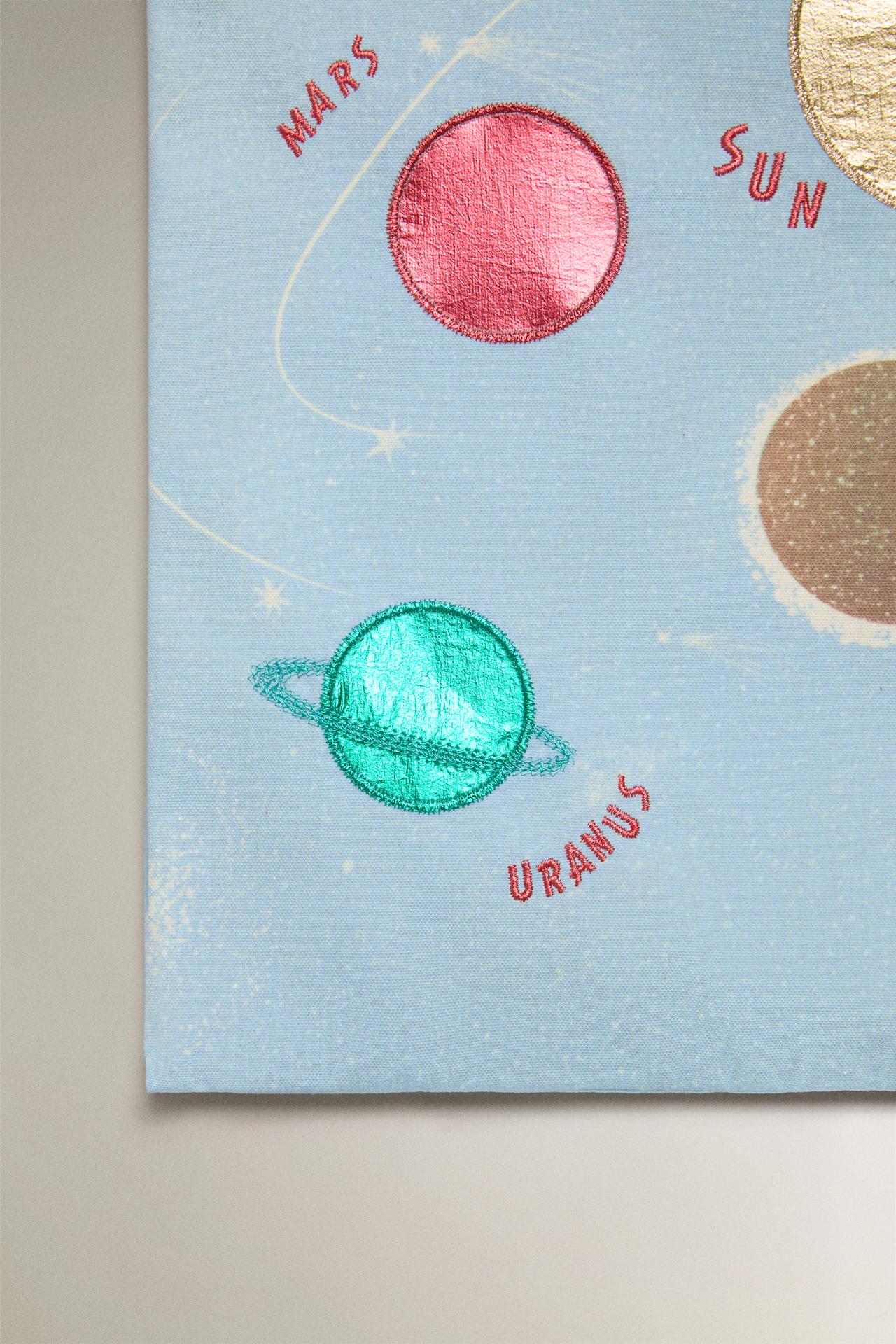 CHILDREN'S SOLAR SYSTEM TOY WITH SOUND — Multicoloured