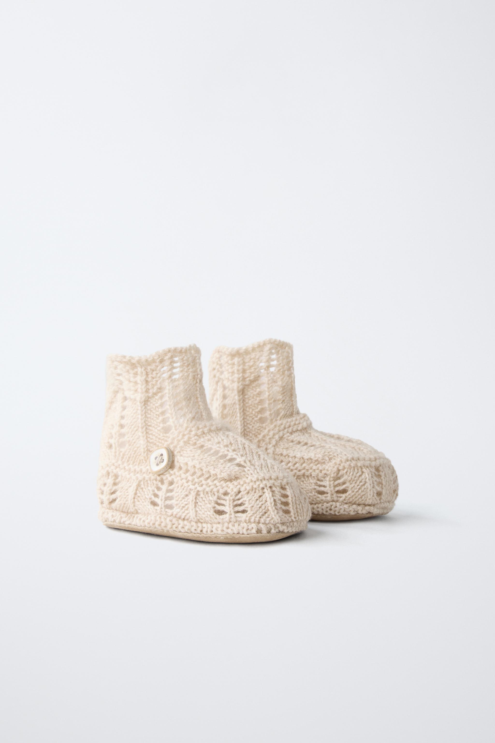 DETAIL BOOTIES
