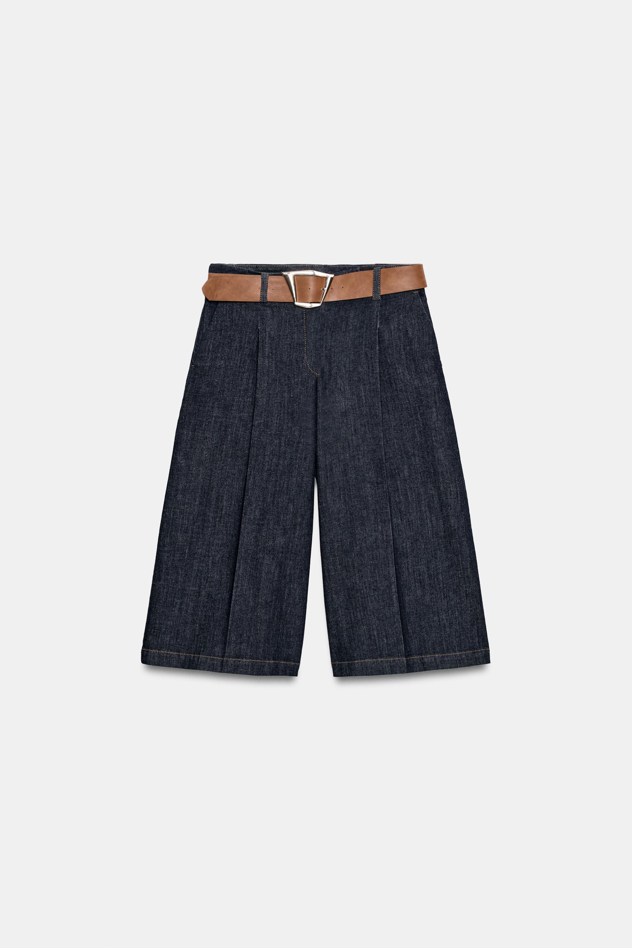 BELTED PLEATED LONG BERMUDA SHORTS