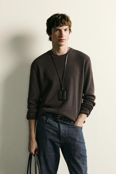 TEXTURED REGULAR FIT JUMPER - Chocolate by Zara