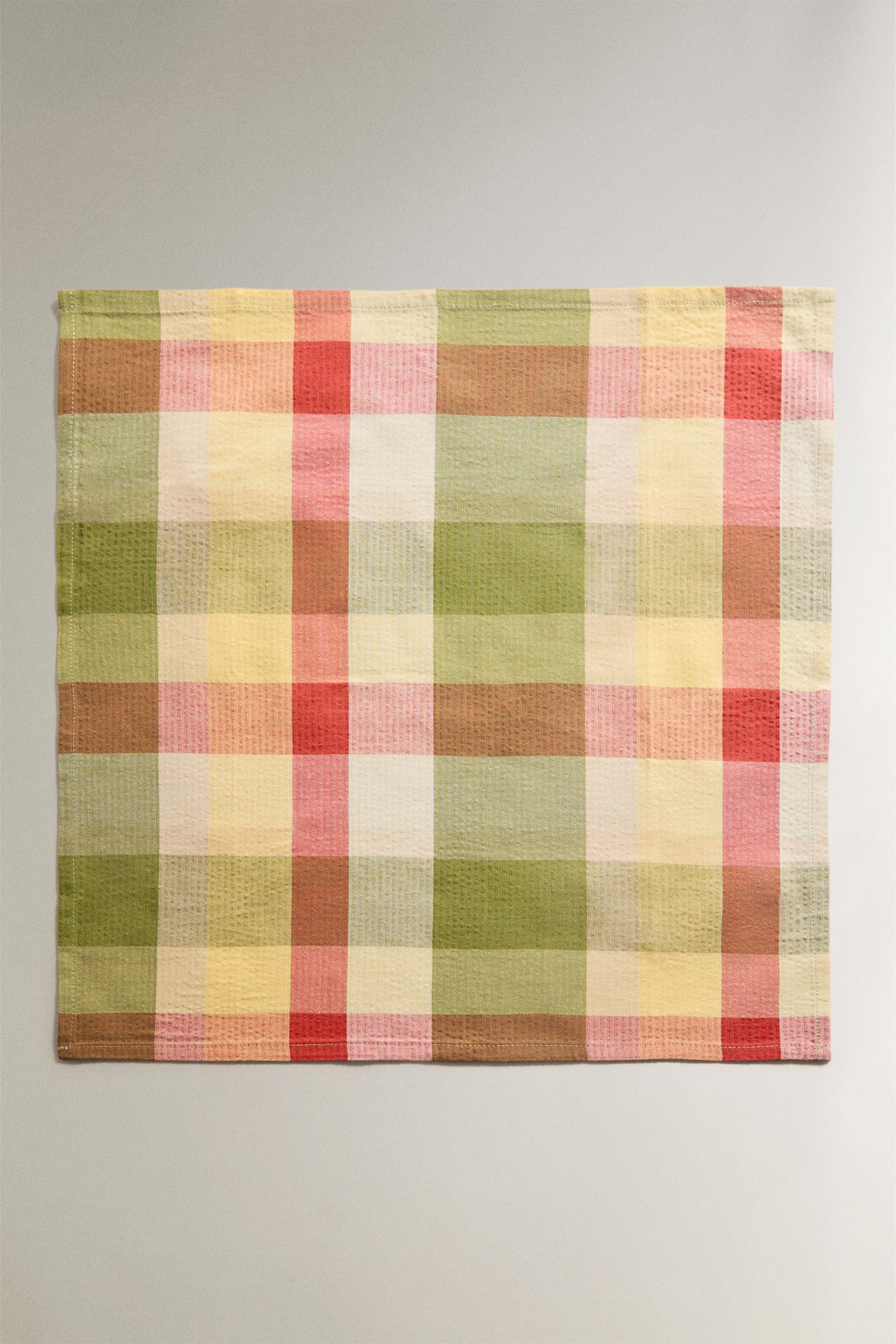 PACK OF CHECK COTTON NAPKINS (PACK OF 2) — Greens (alternate view)