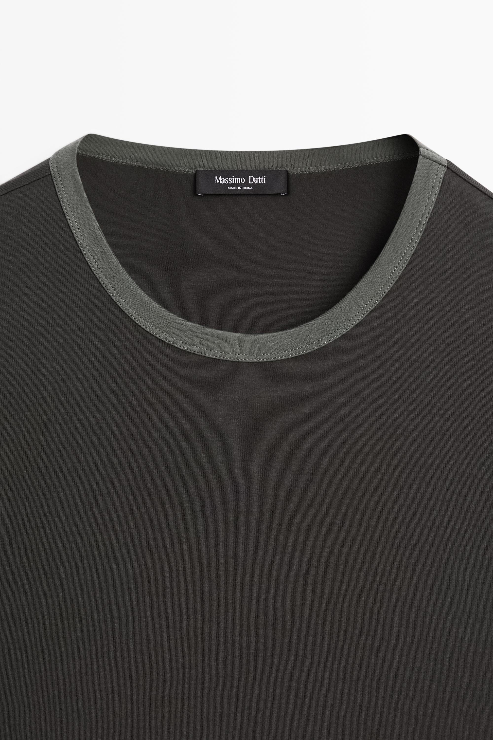 100% cotton contrast neck T-shirt
