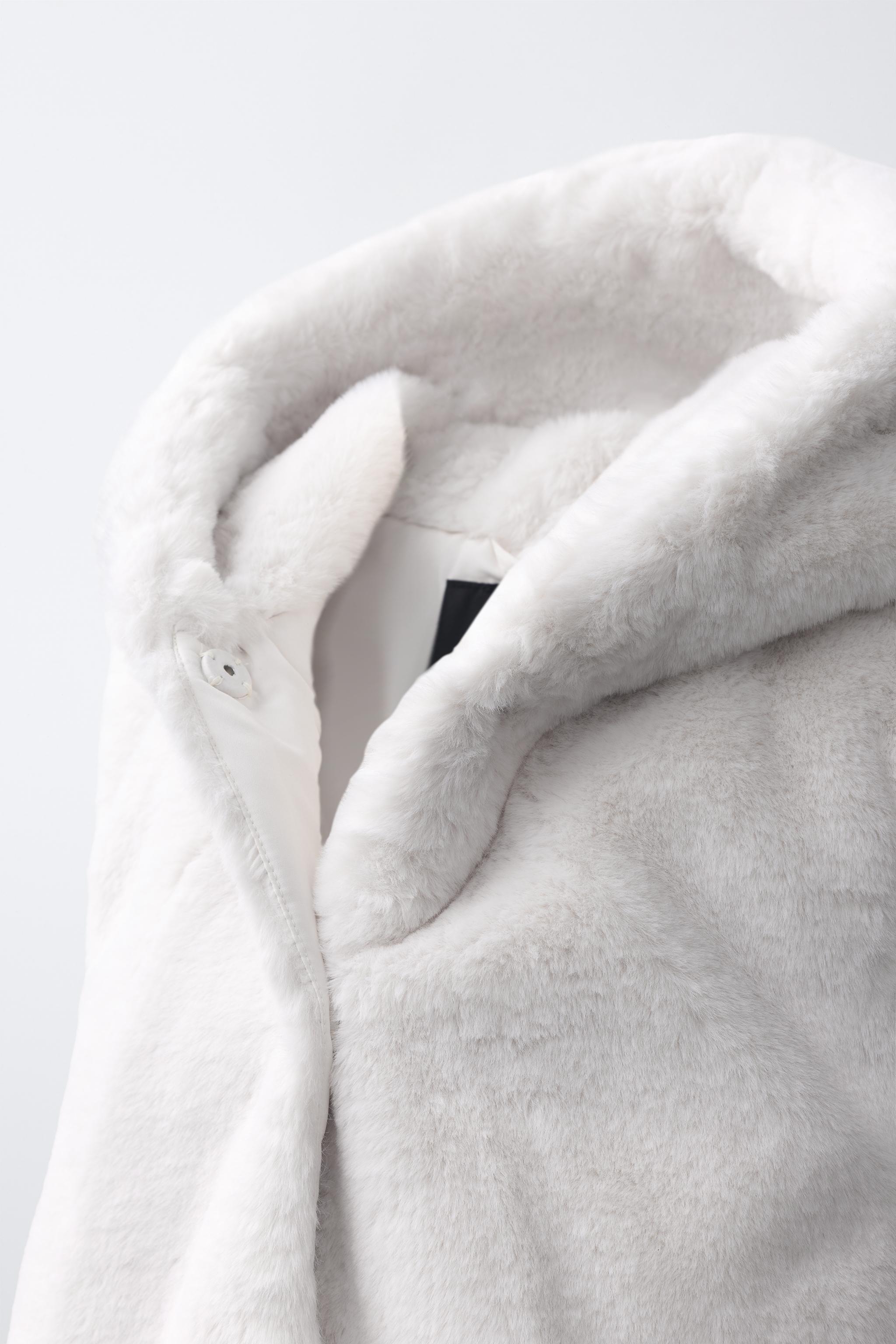 フェイクファー（リアルファー）フードベスト - オフホワイト | ZARA