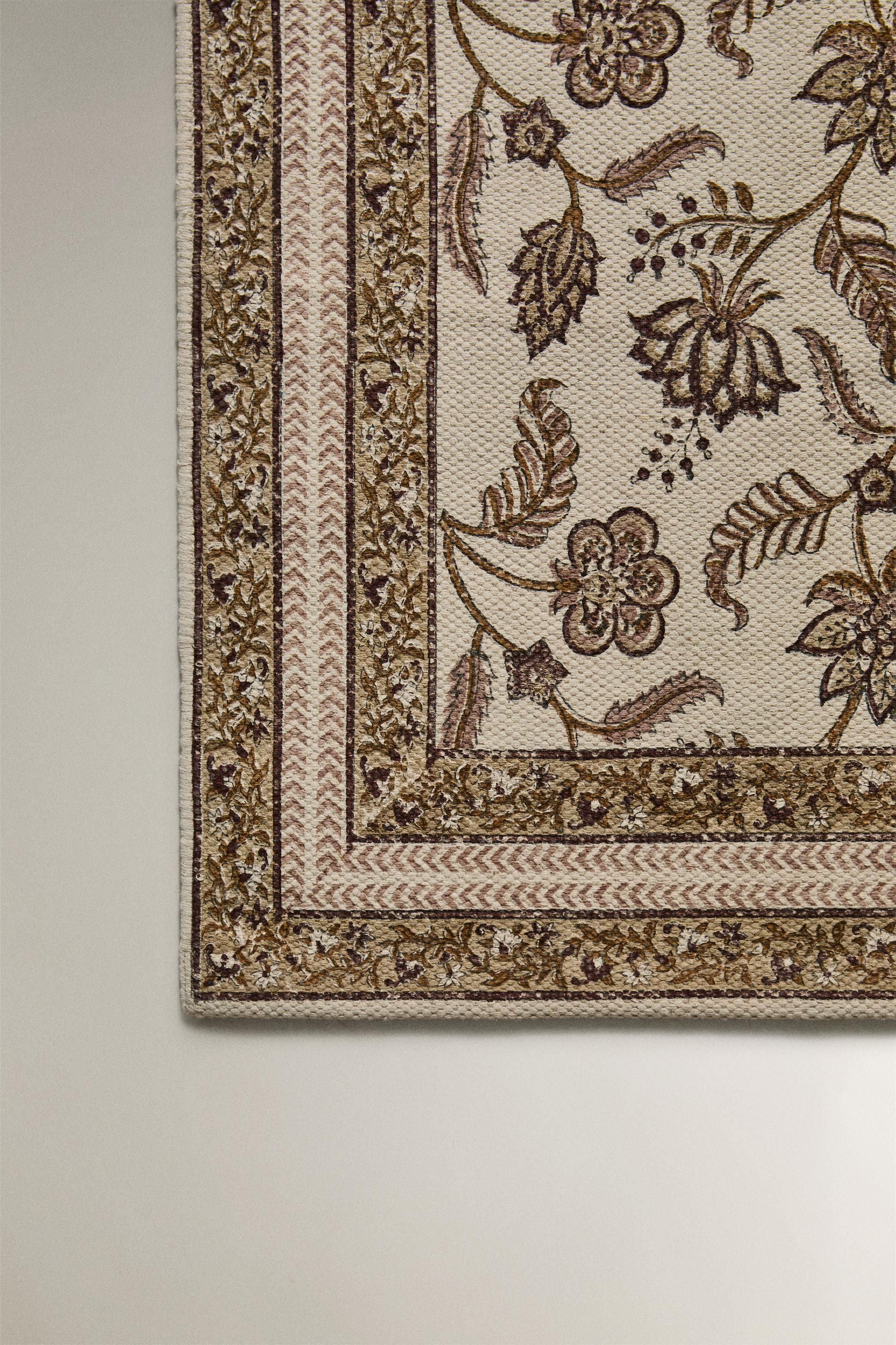 TAPIS IMPRIMÉ FLEURI