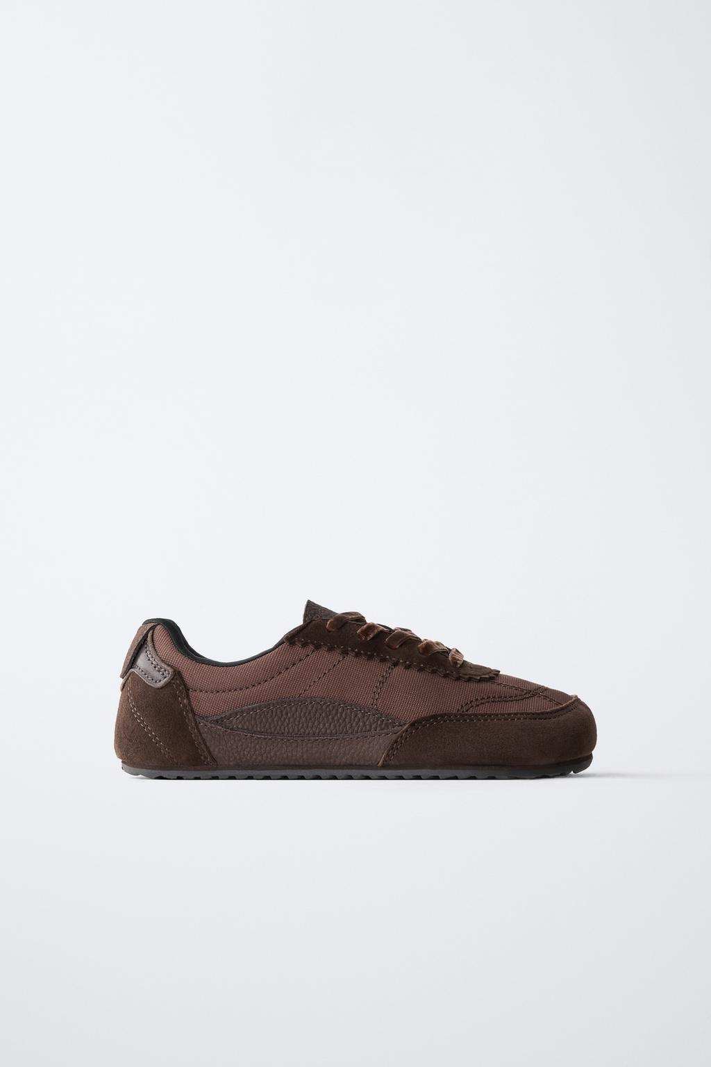 CONTRAST BAREFOOT PLIMSOLLS