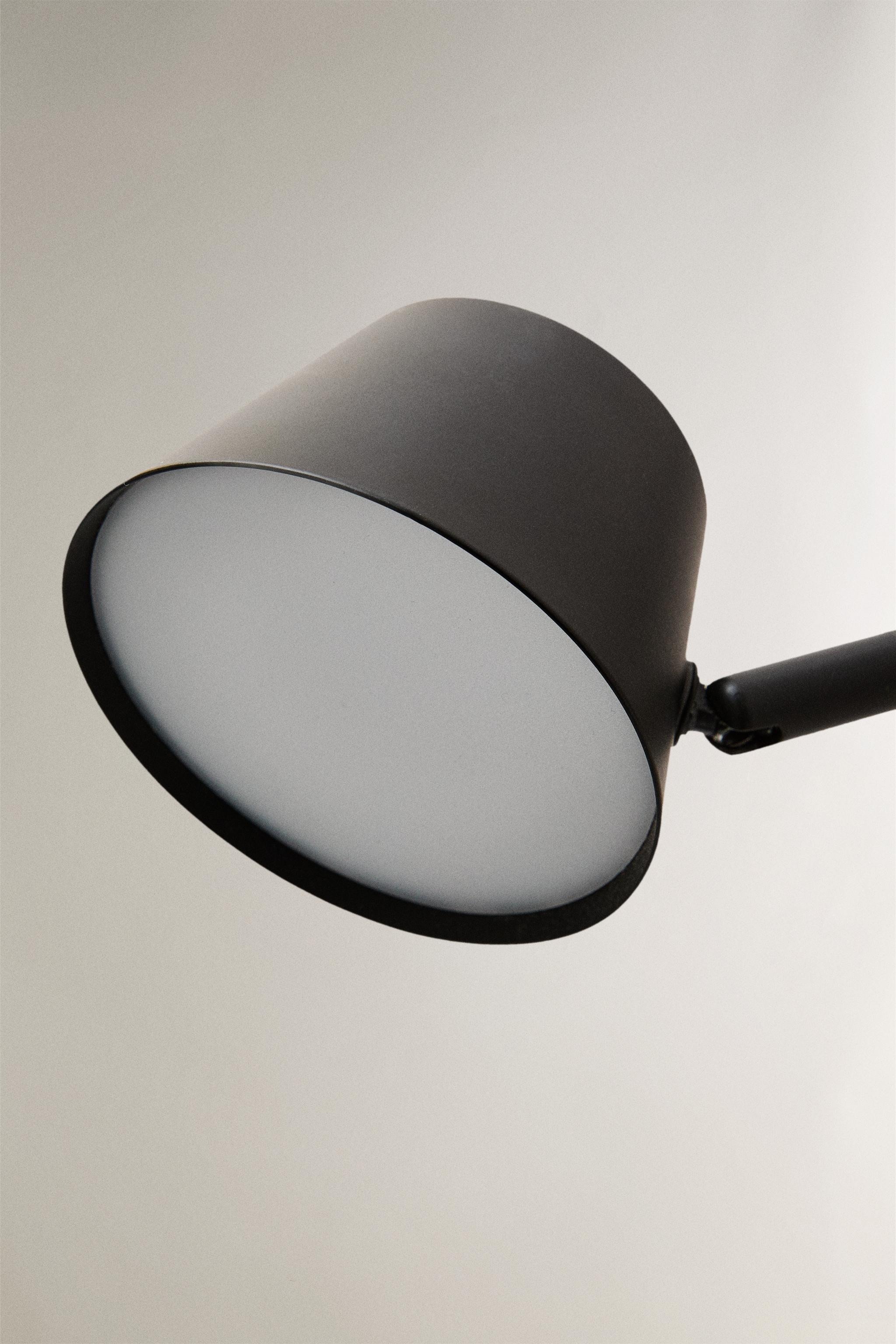 LAMPE | APPLIQUE MURALE FER