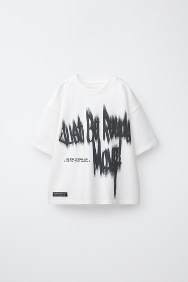CAMISETA FELPA GRAFITI - Blanco de Zara - Imagen 0