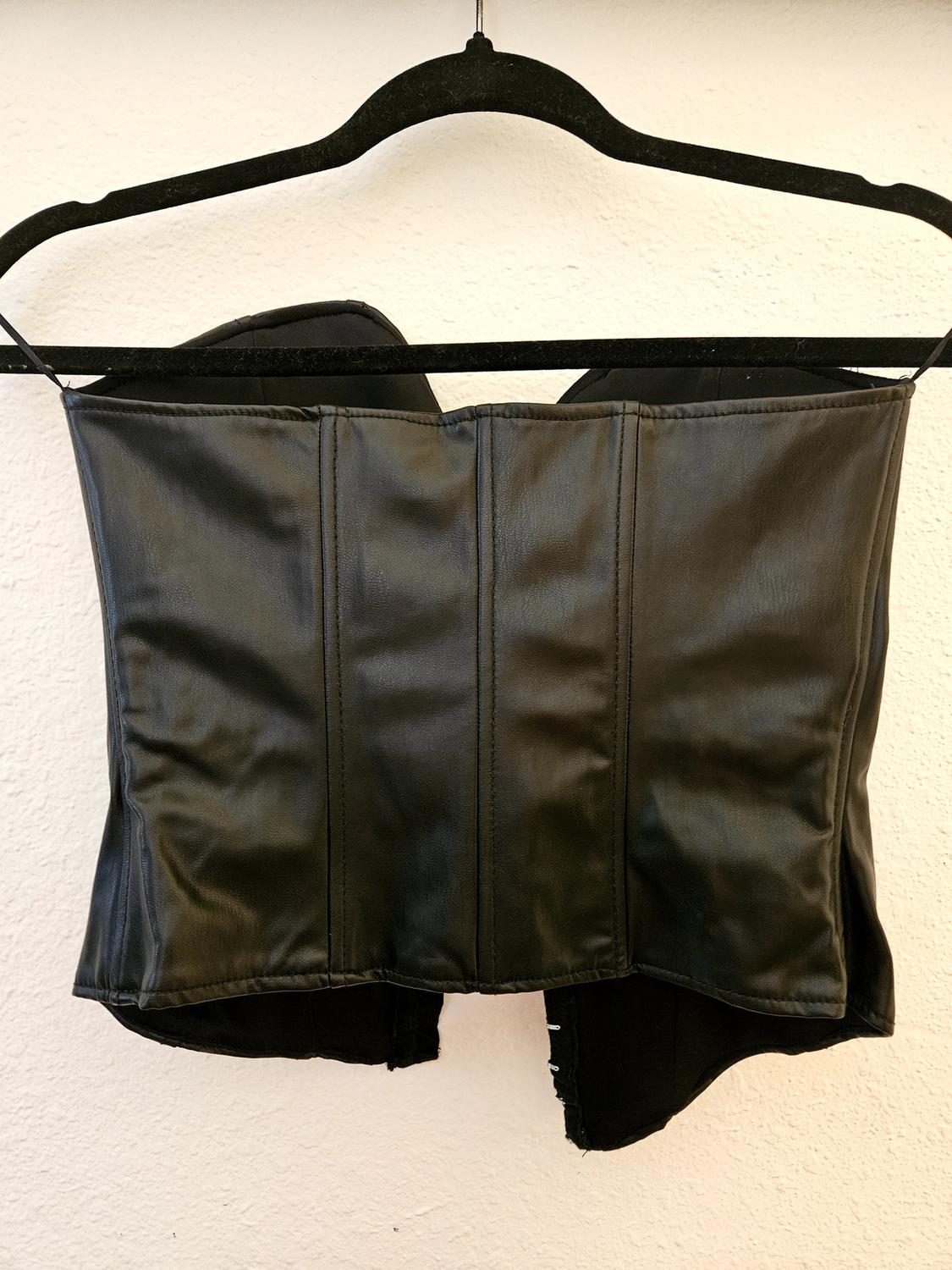 FAUX LEATHER CROP TOP - Image 2