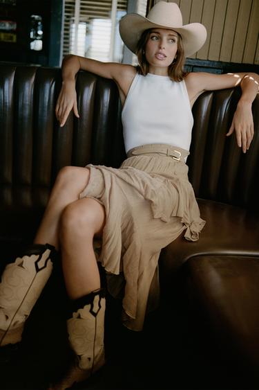 فستان ممزوج بحزام وكشاكش - CAMEL/WHITE الخاص بـ Zara