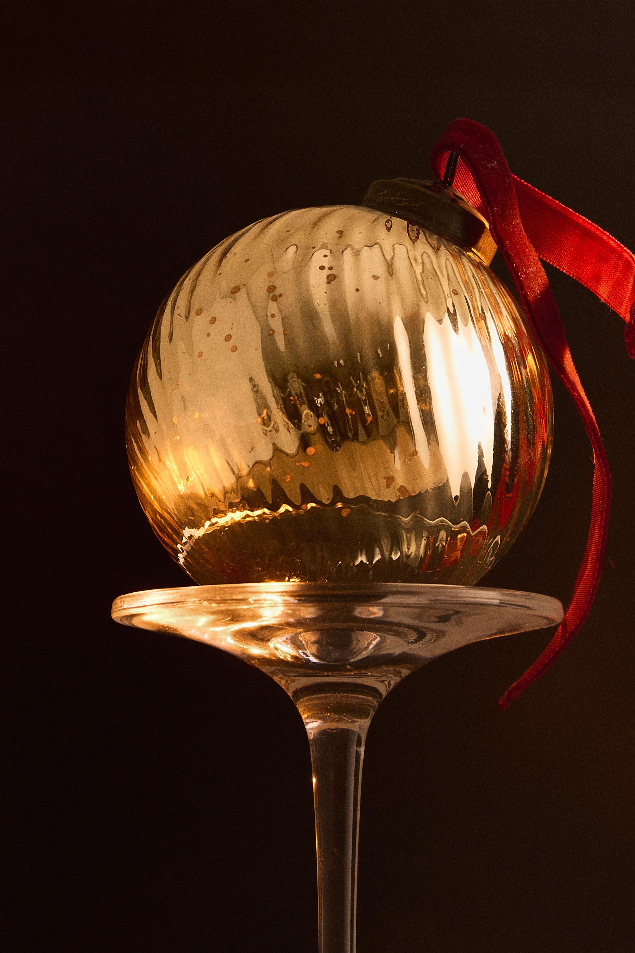 MERCURY-EFFECT BAUBLE CHRISTMAS TREE DECORATION