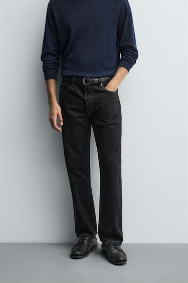 REGULAR STRAIGHT FIT JEANS - Black by Zara
