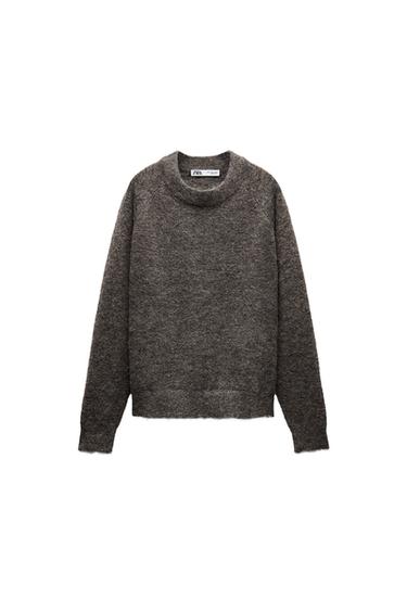 PLAIN KNIT SWEATER