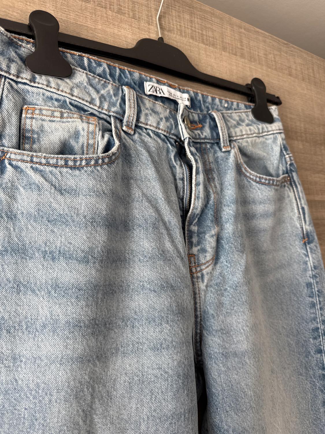 Z1975 STRAIGHT-FIT HIGH-WAIST FULL LENGTH JEANS - Image 3