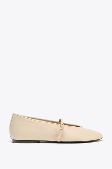 BALLERINES EN CUIR - Blanc écru de Zara