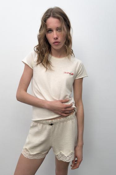 Zara TEKSTIGA RAGLAANVARRUKATEGA T-SÄRK - Ecru - Pilt 0