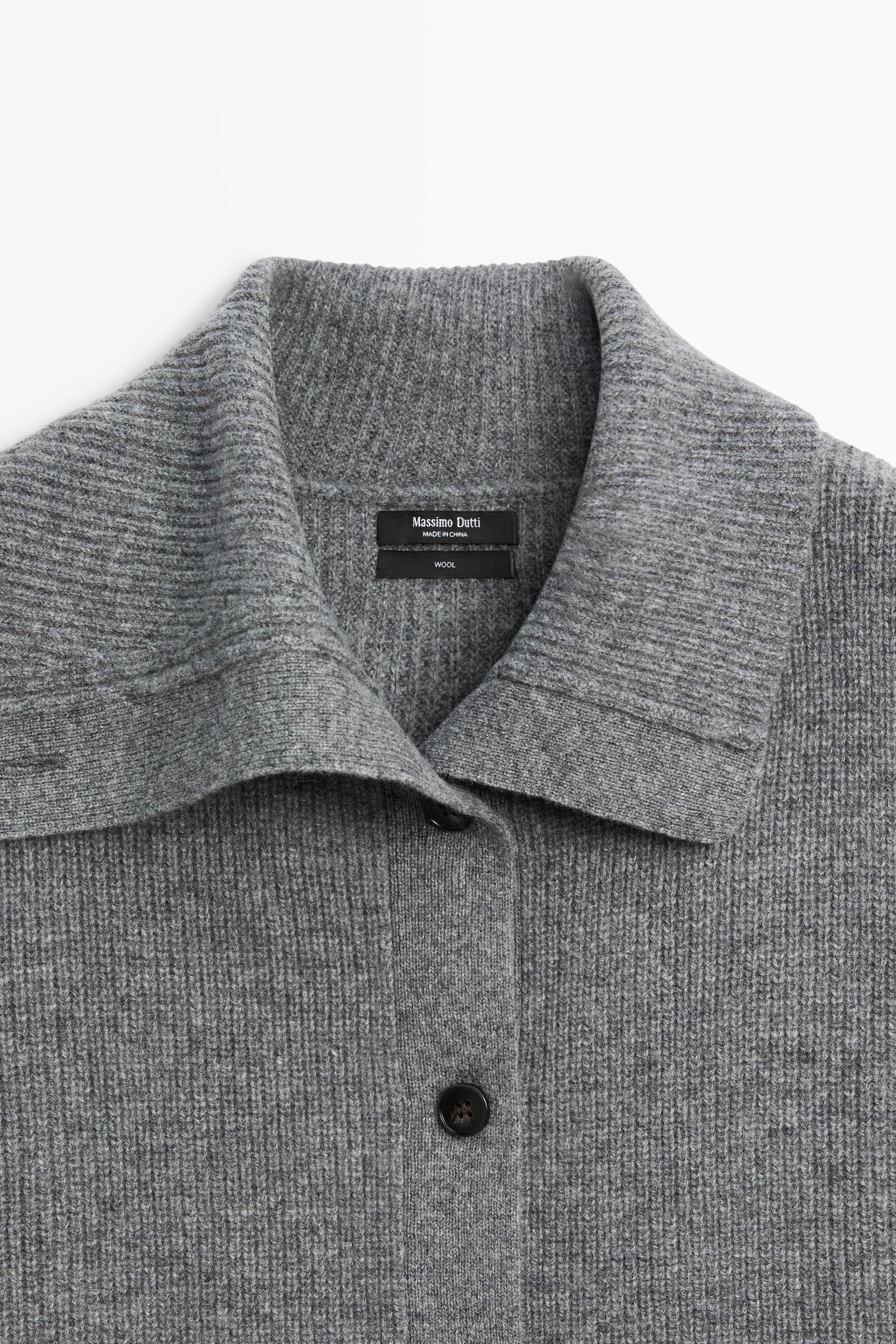 100% wool funnel neck knit vest