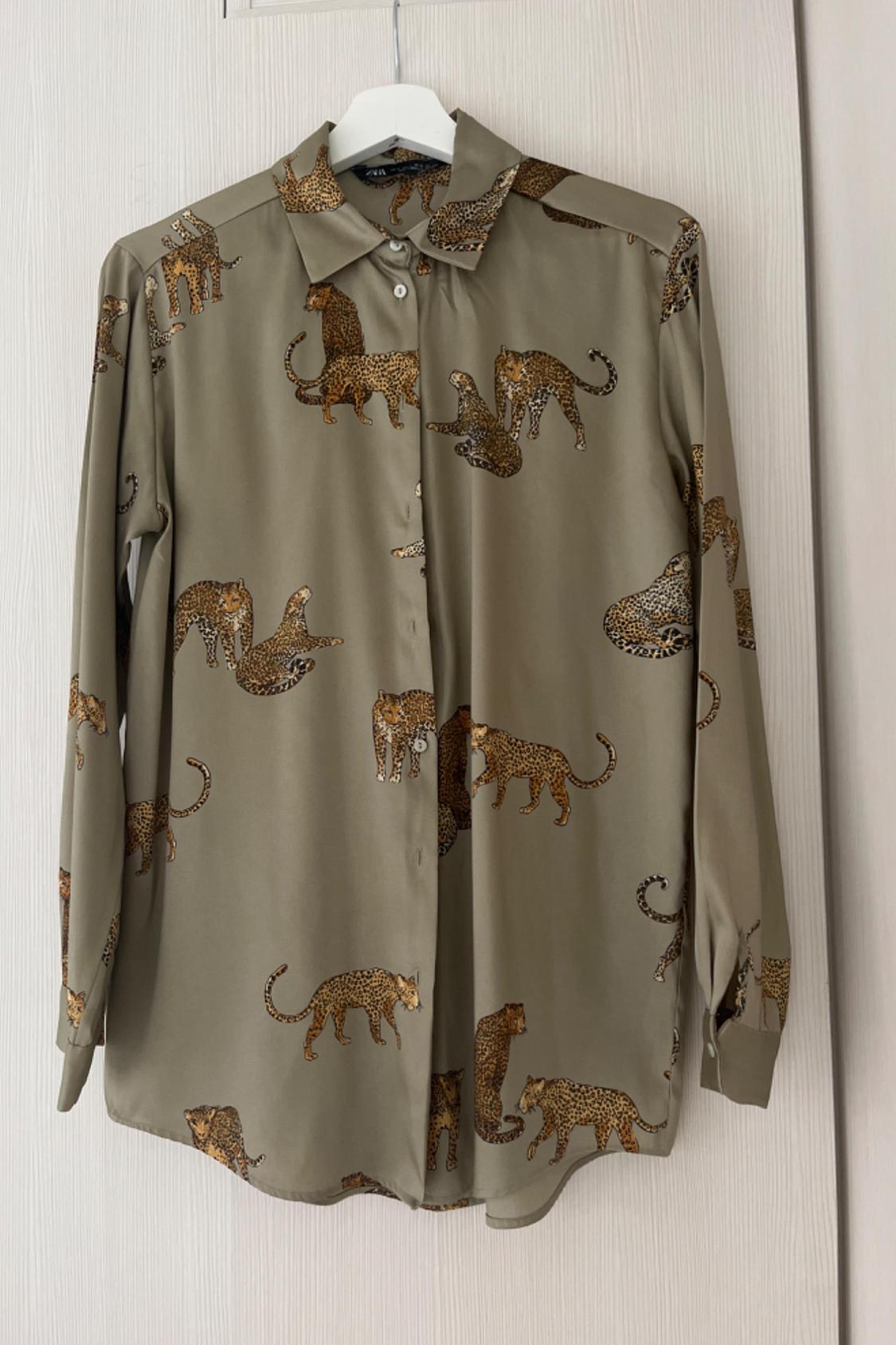 LOOSE-FITTING PRINTED SHIRT