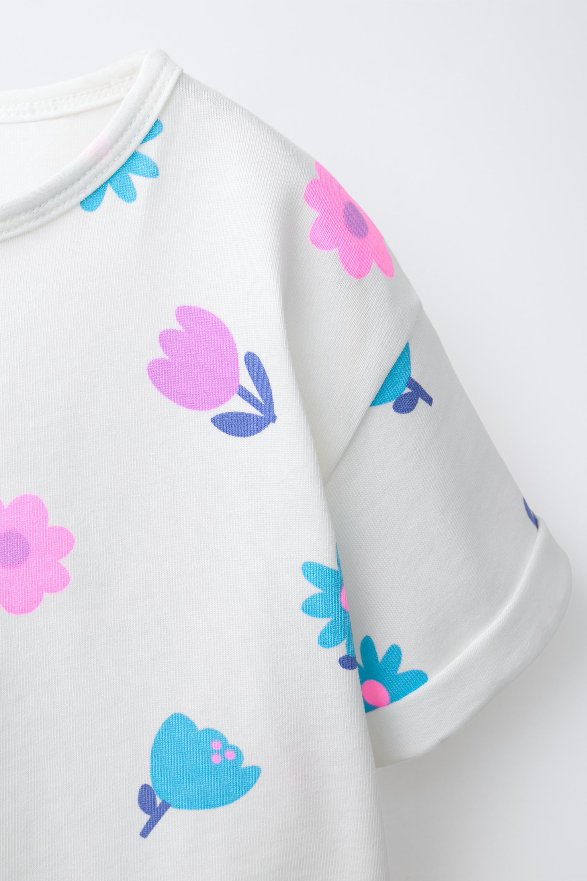PRINTED T-SHIRT AND JOGGING PANTS SET
