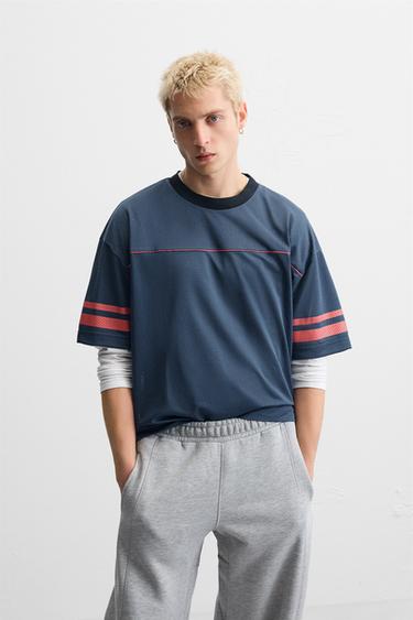 T-SHIRT STRUCTURE OUVERTE VARSITY - Bleu marine de Zara - Image 1
