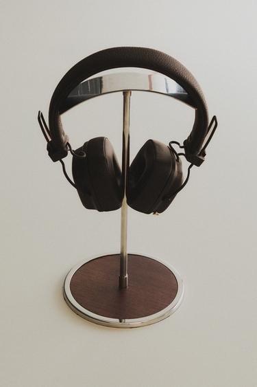 SUPPORT CASQUE MÉTAL - Argent de Zara - Image 4