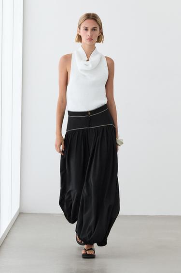 Pantalón fluido detalle contraste - Negro de Zara - Imagen 0