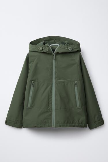 CAZADORA LIGERA CAPUCHA WATER REPELLENT - Verde de Zara