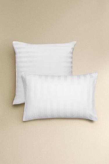 STRIPED SATEEN PILLOWCASE (500 THREAD COUNT) - White by Zara