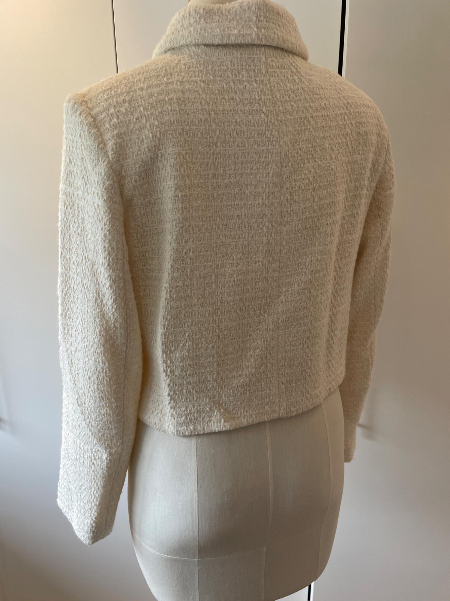 TEXTURED JACKET WITH BOW BUTTON