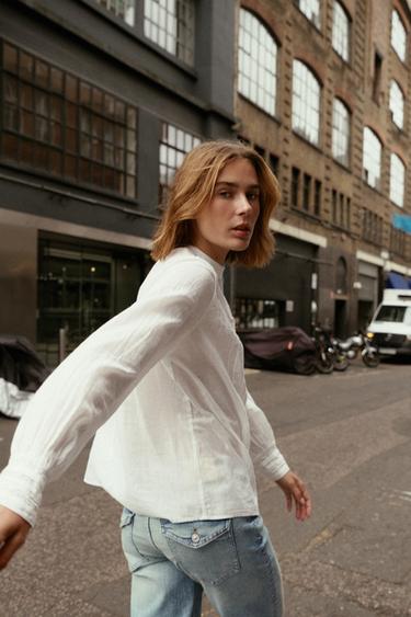 BLOUSE BRODÉE FLEURS - Blanc de Zara - Image 2