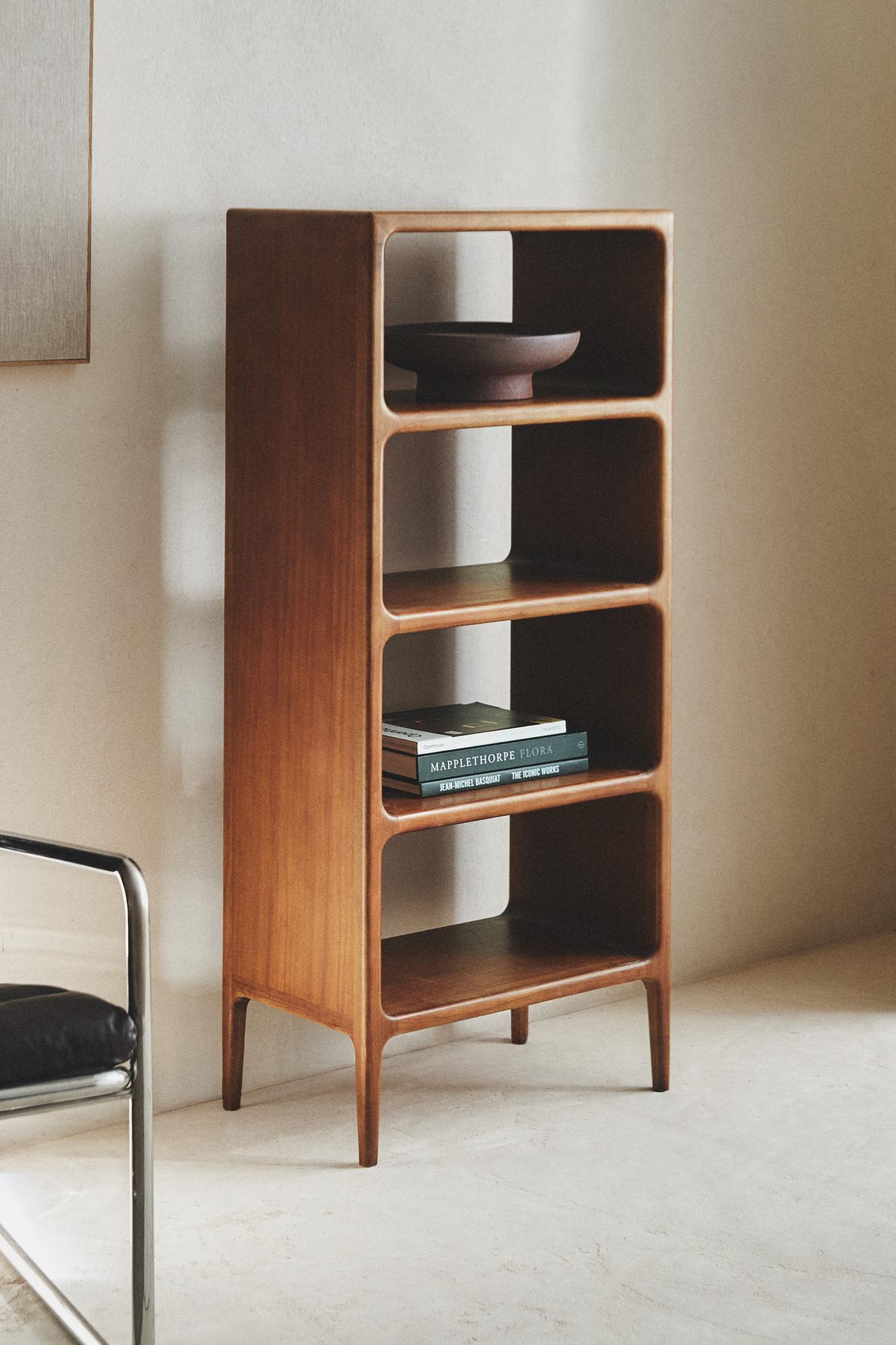 TALL OAK WOOD SHELF — Light beige
