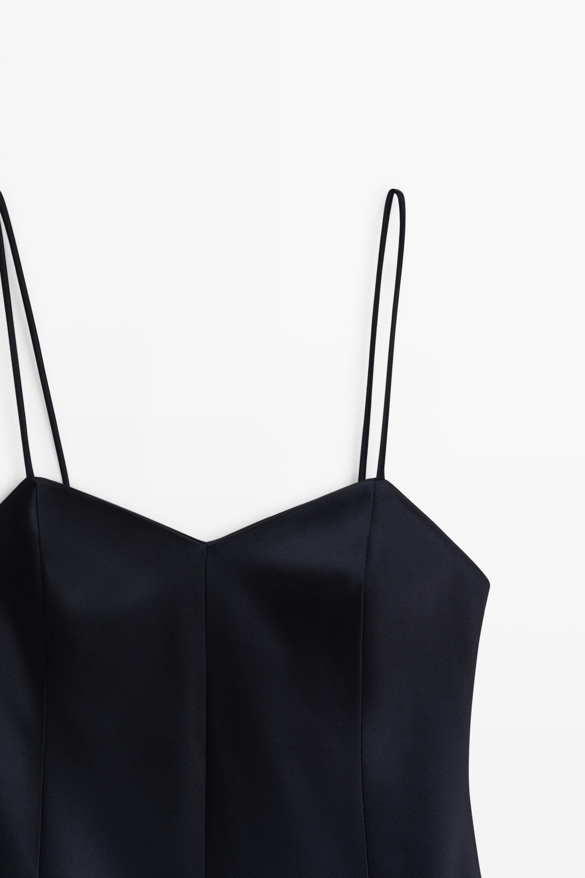 Robe midi à fines bretelles