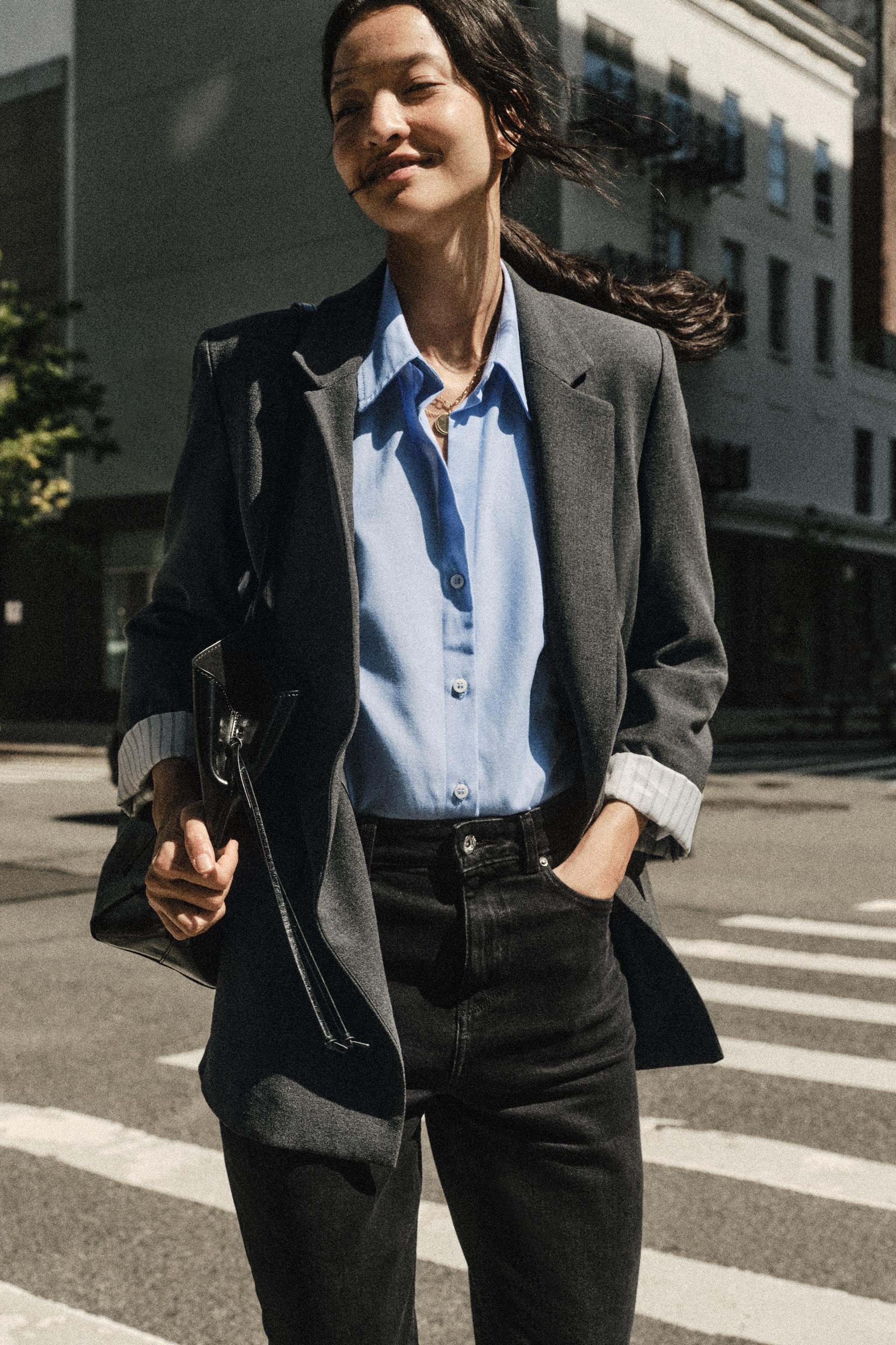 Zara VATKALI VE DESENLİ MANŞETLİ BLAZER görsel 2